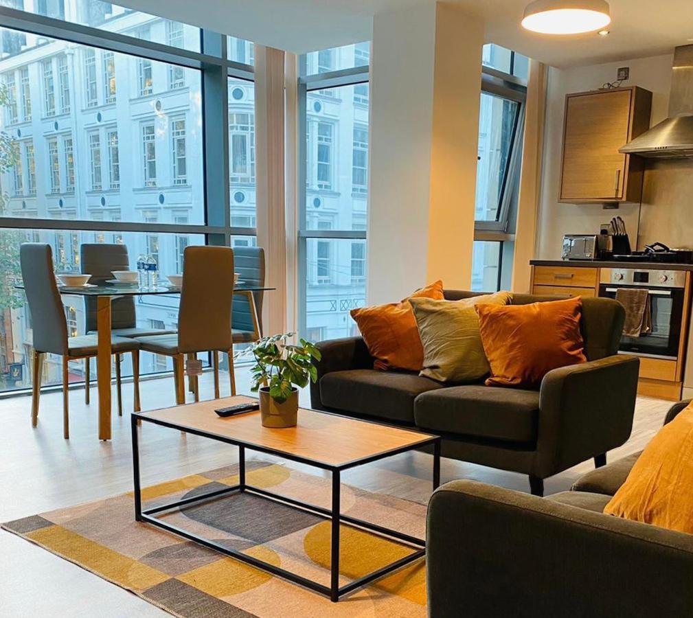 Stylish Two Bed In The Heart Of The City เบอร์มิงแฮม ภายนอก รูปภาพ